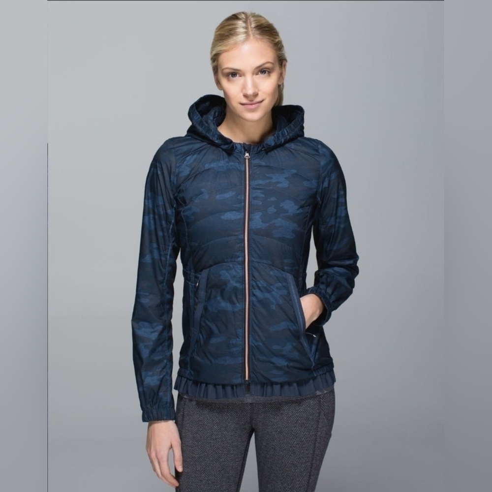 Lululemon Spring Fling Puffy Windbreaker Size 4